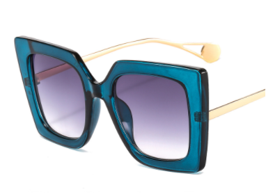 STUNNA ~ Framed Sunglasses